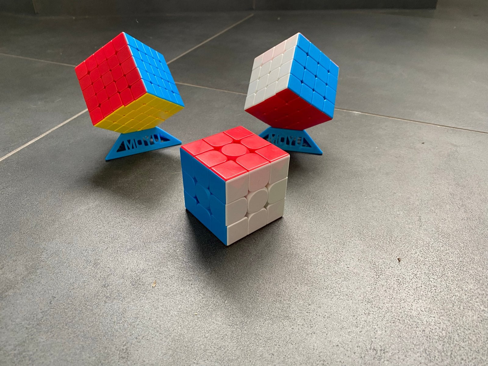 Rubik's kubussen set (3x3, 4x4, 5x5) met standaarden, Ophalen of Verzenden, Zo goed als nieuw, Jongen of Meisje