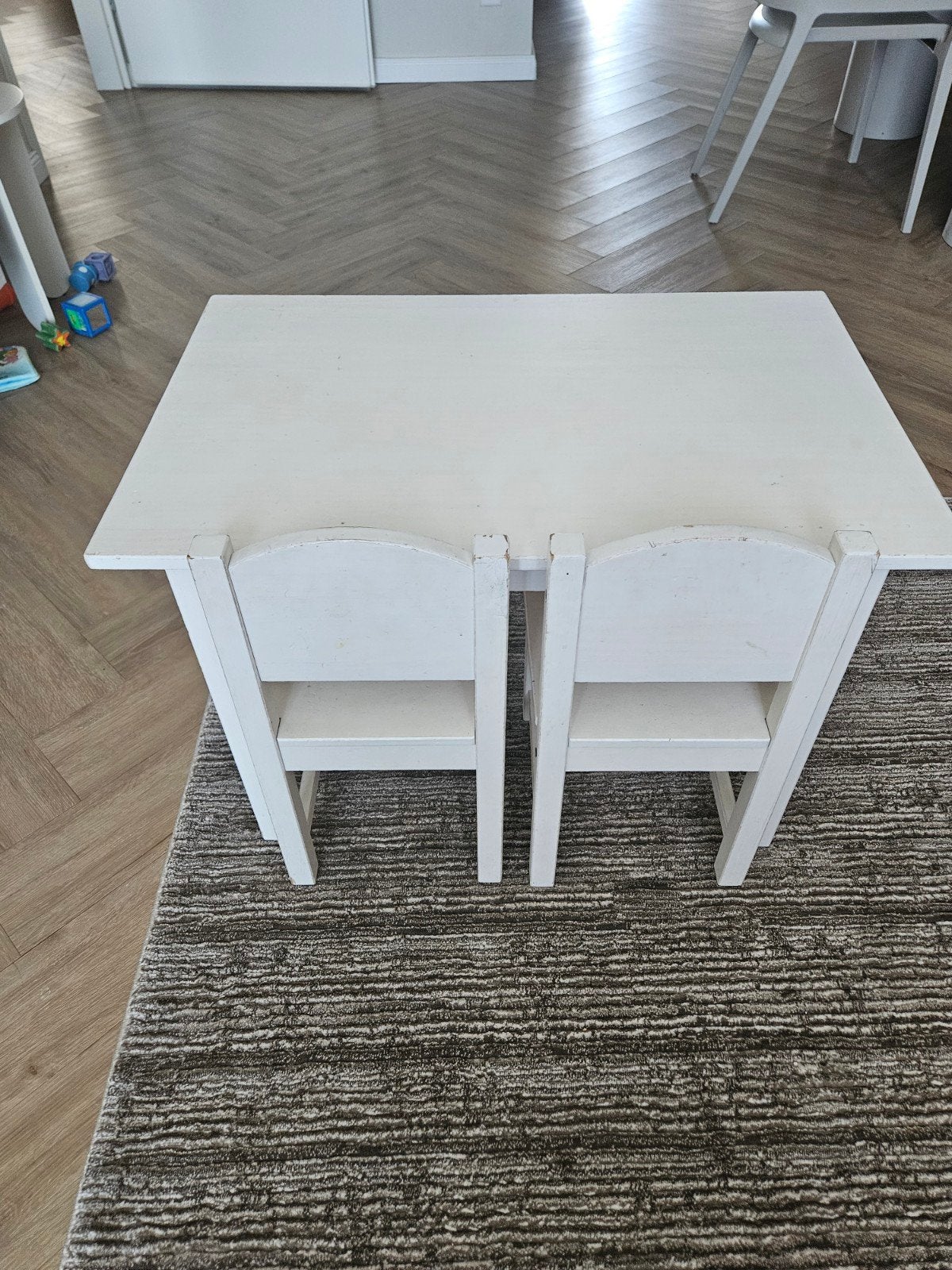 IKEA Sundvik tafel en 2 stoeltjes, Kinderen en Baby's, Kinderkamer | Tafels en Stoelen, Ophalen