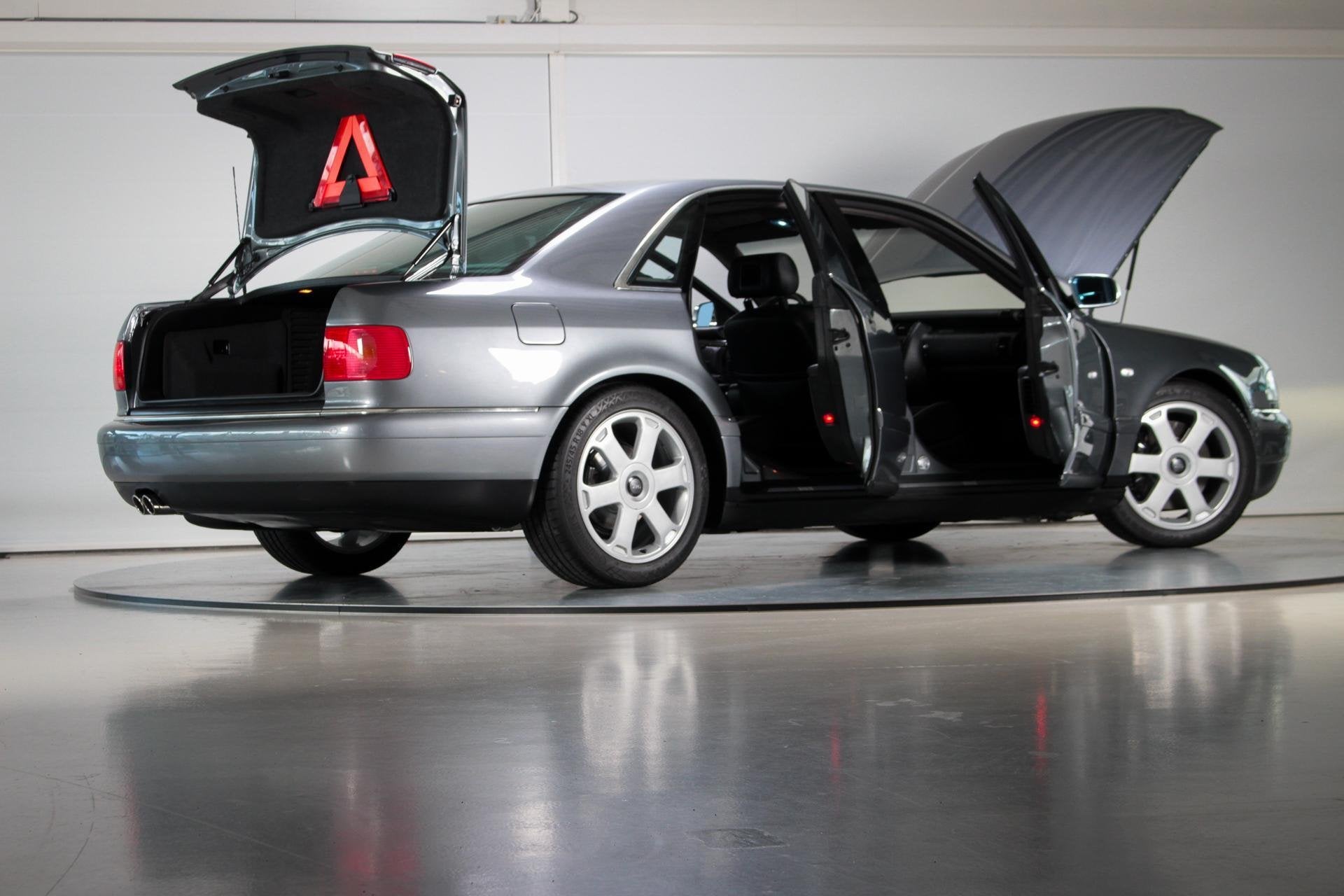 2001 Audi S8 4.2 V8 Quattro, Auto's, Automaat, 4172 cc, Gebruikt, 360 pk