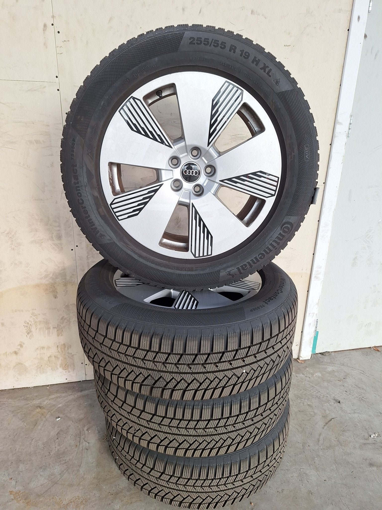 Audi E-Tron Winterset 19 Inch Origineel, Gebruikt, 255 mm, -, -