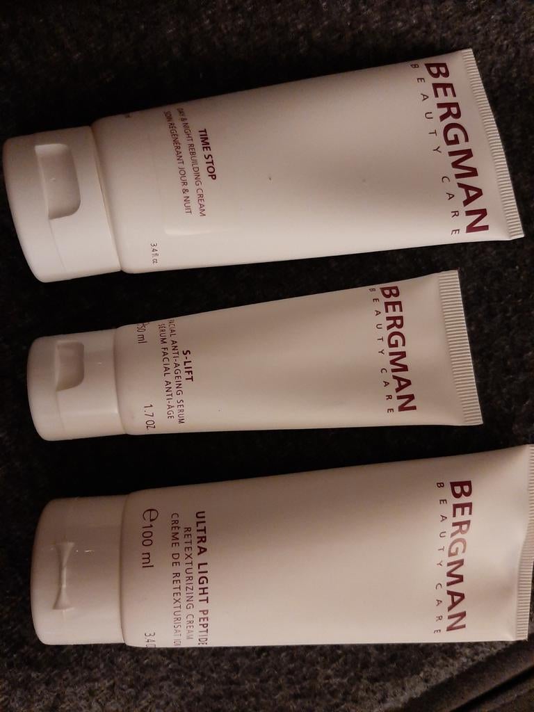 Bergman cremes, Ophalen of Verzenden, Nieuw, Gehele gezicht