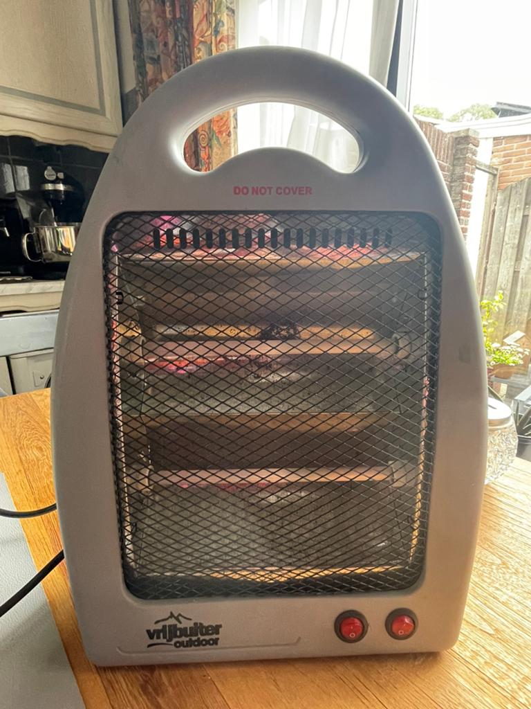 Vrijbuiter Outdoor Quartz Heater 800W - 40x30 cm, 30 tot 80 cm, Gebruikt, Kachel, Minder dan 60 cm
