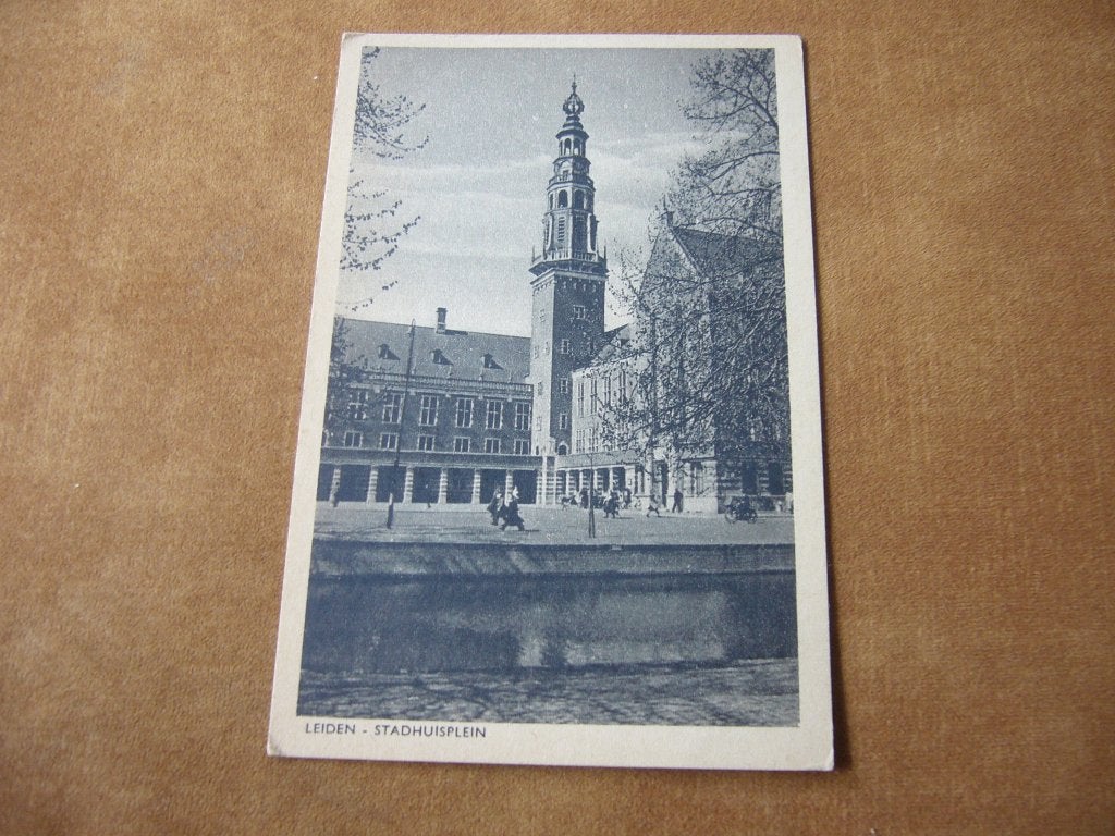 LEIDEN  =  STADHUISPLEIN, Ophalen of Verzenden, 1920 tot 1940, Ongelopen, Zuid-Holland