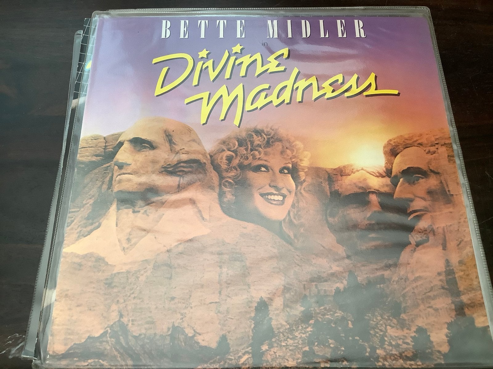 Bette Midler - Divine Madness LP (1980), Cd's en Dvd's, Vinyl | Pop, Zo goed als nieuw, Pop, LP, Originele persing, 12 inch, Ophalen of Verzenden