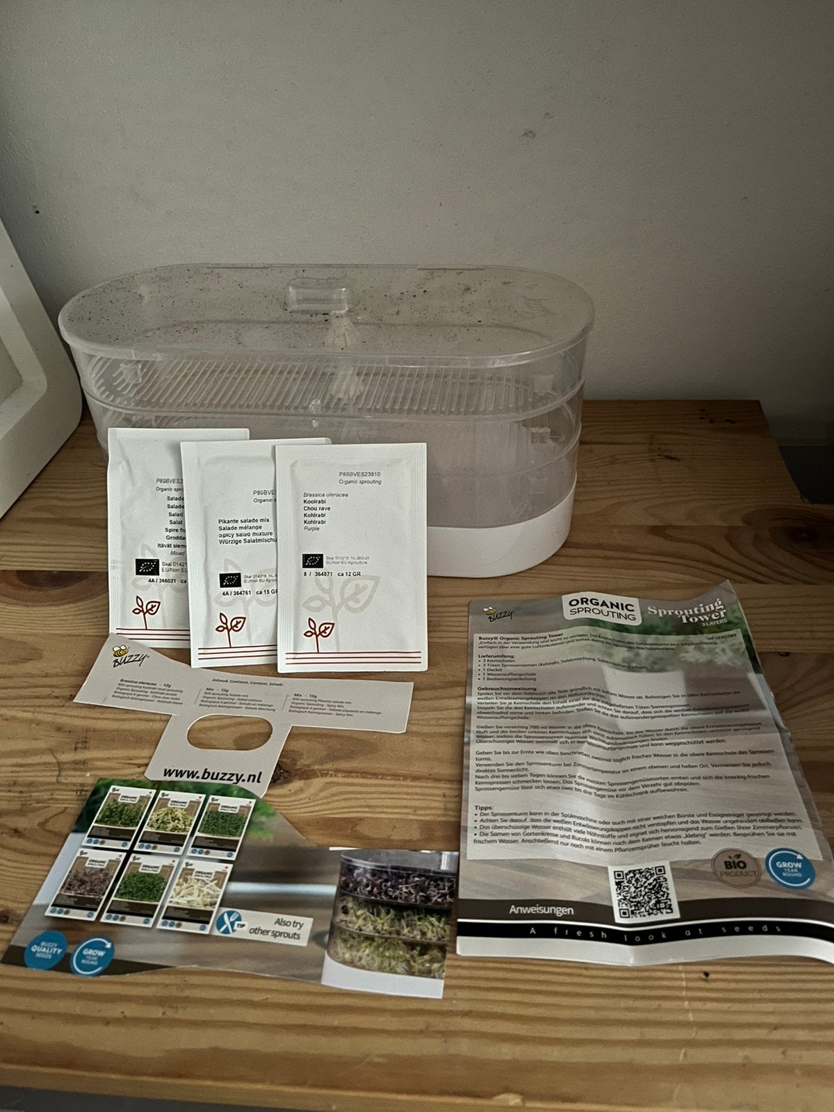 Buzzy Organic Sprouting Tower 3-laag + biologische kiemzaden, Ophalen of Verzenden, Nieuw