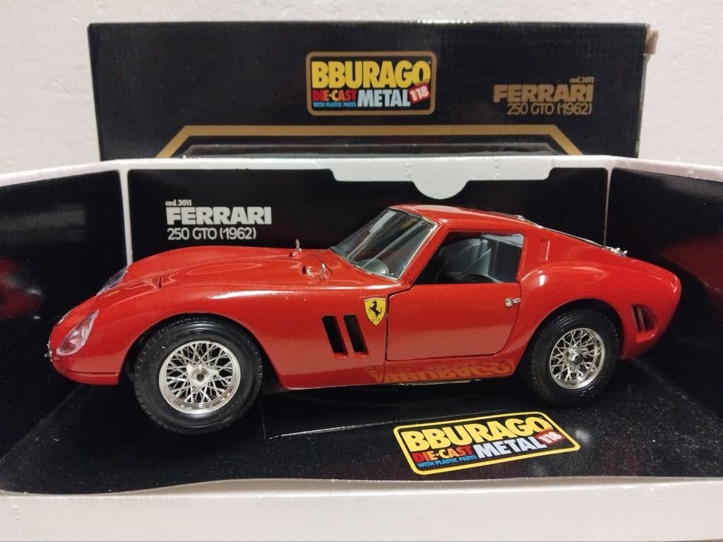 Ferrari 250 GTO rood 1962 Bburago metal 1:18 KRD, Ophalen of Verzenden, Zo goed als nieuw, Auto, Overige merken