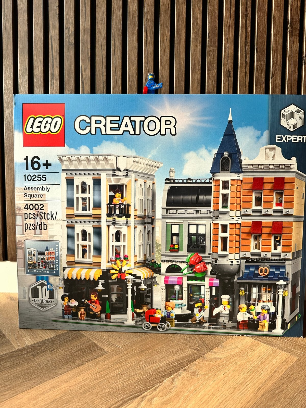 Lego Creator Expert 10255 Assembly Square Nieuw in Doos, Lego, Nieuw, Ophalen of Verzenden, Inclusief doos