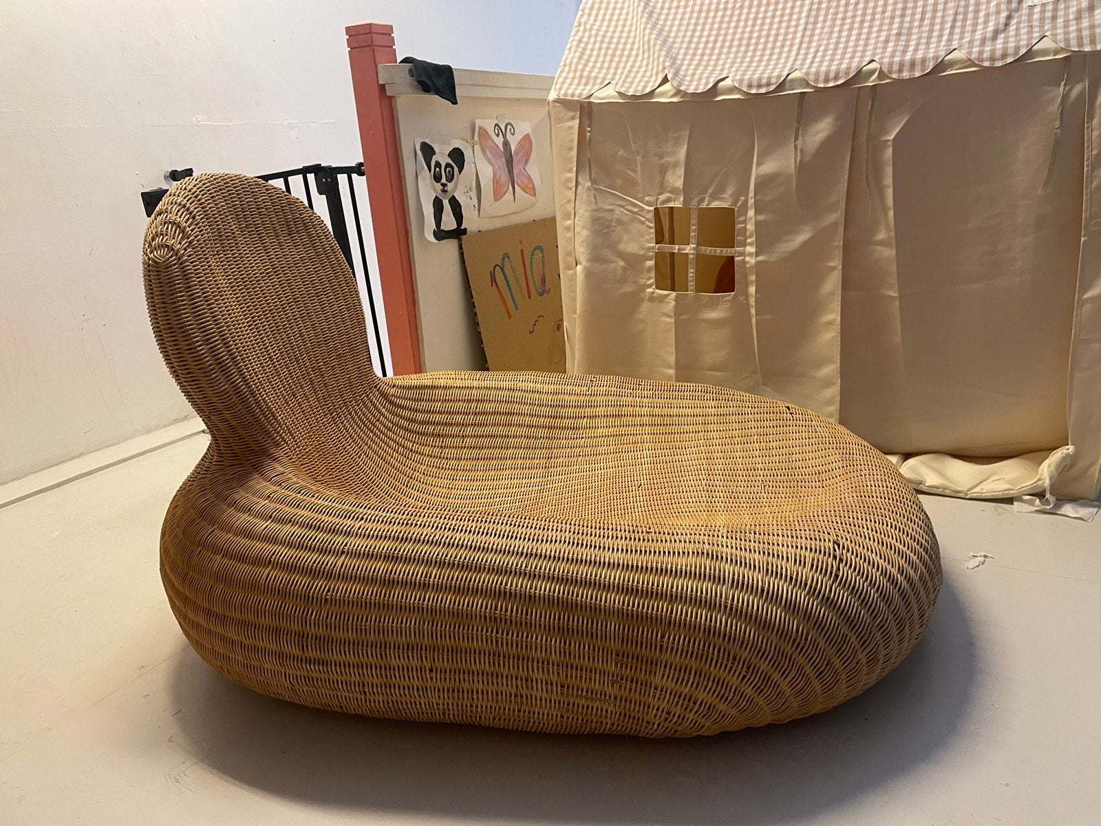 Unieke rotan lounge stoel - ikea Vintage design, Huis en Inrichting, Stoelen, Ophalen, Gebruikt, Bruin, Riet of Rotan