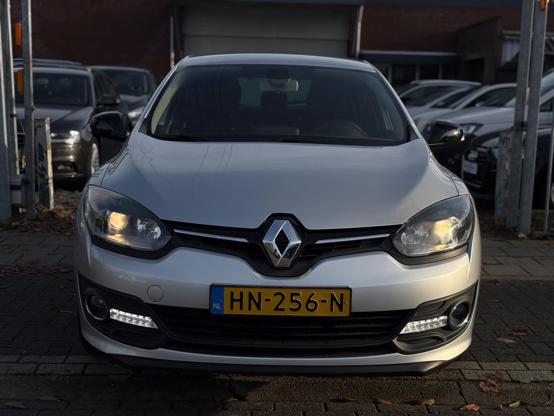 Renault Mégane 1.2 TCe Limited | Navigatie | 16” LMV | Cr, Auto's, Renault, Voorwielaandrijving, Stof, Gebruikt, 4 cilinders