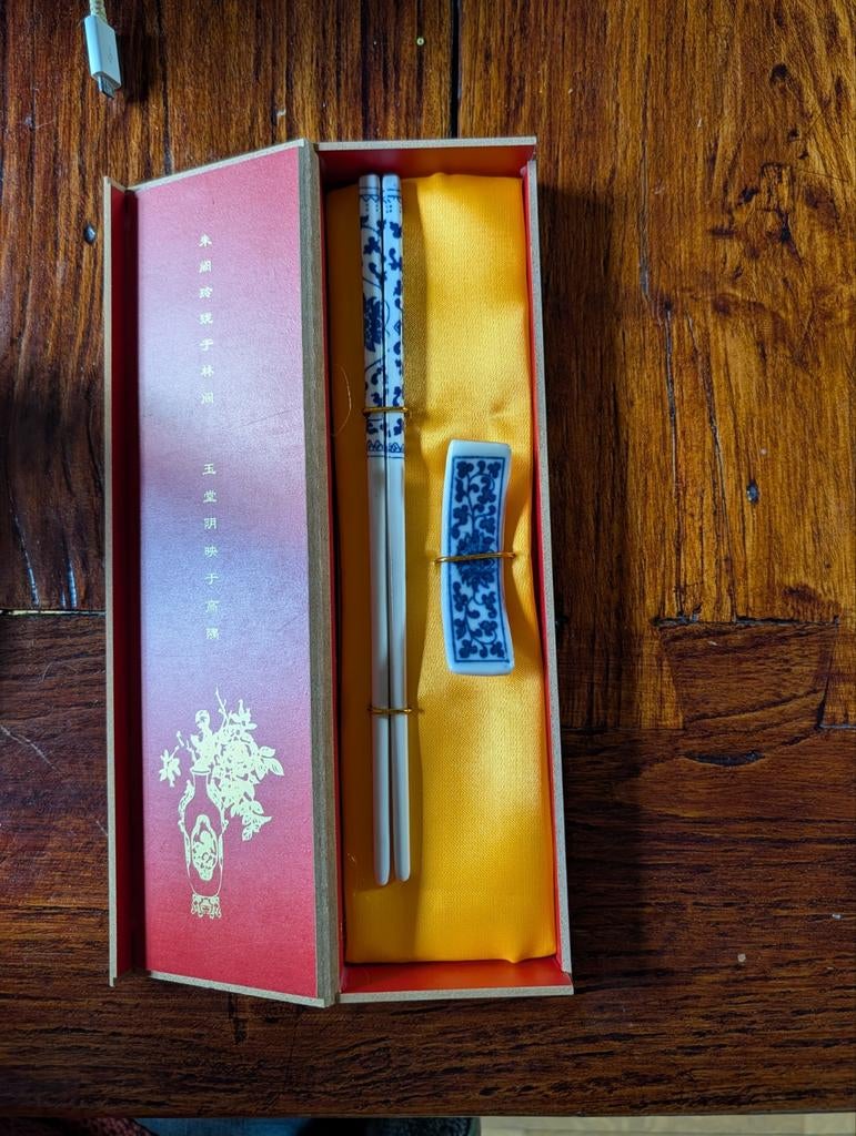 Chinees eetstokjes set met houder, blauw-wit porselein, Huis en Inrichting, Keuken | Bestek, Nieuw, Los bestek, Overige materialen