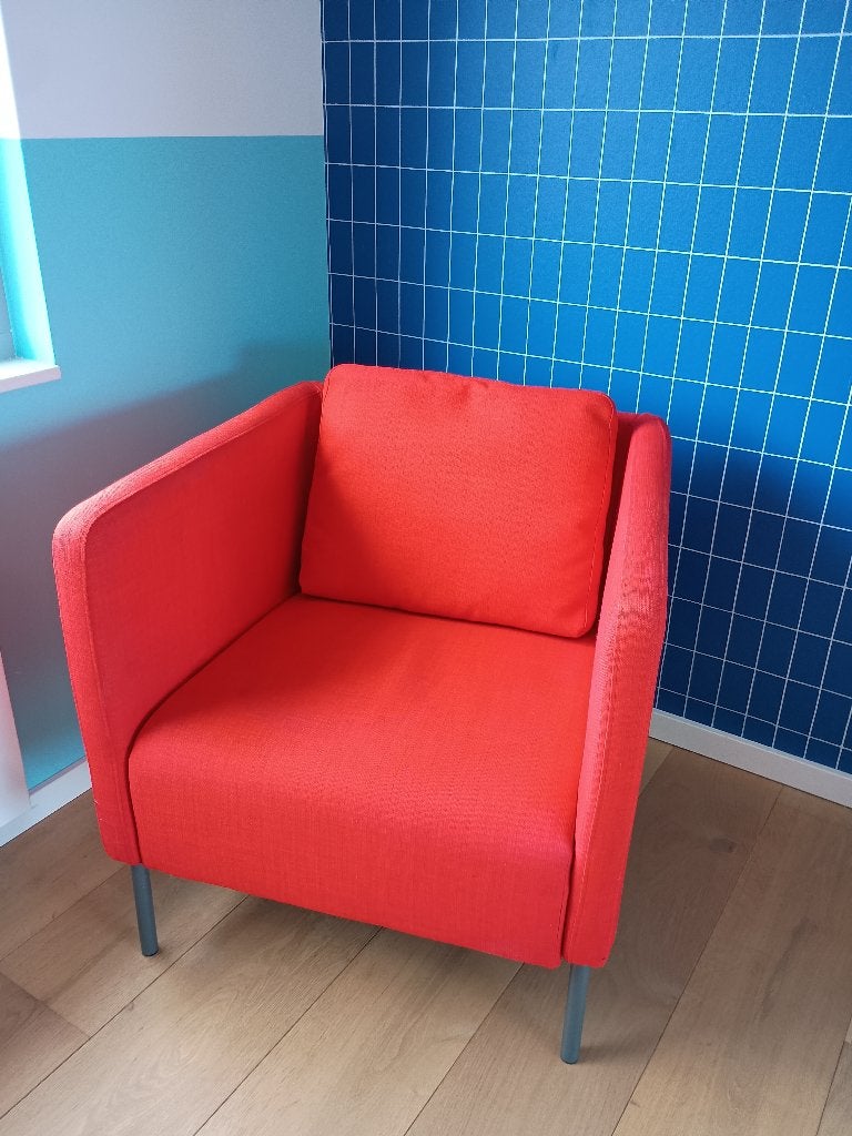 EKERÖ ikea  rode fauteuil, Huis en Inrichting, Ophalen, Gebruikt, 75 tot 100 cm, 50 tot 75 cm
