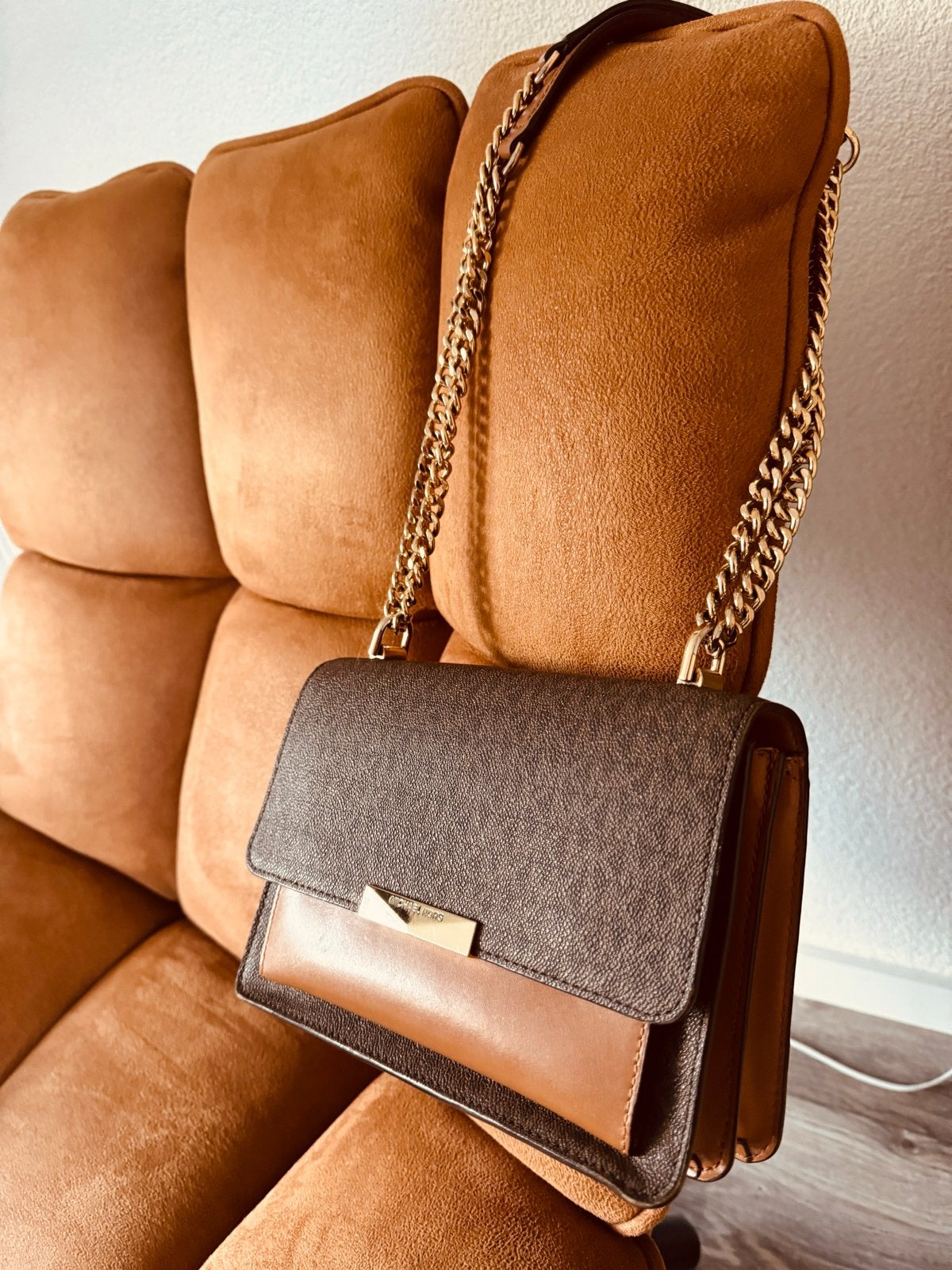 Michael Kors Schoudertasje - Bruin/Beige, Ophalen of Verzenden, Zo goed als nieuw, Bruin, Schoudertasje