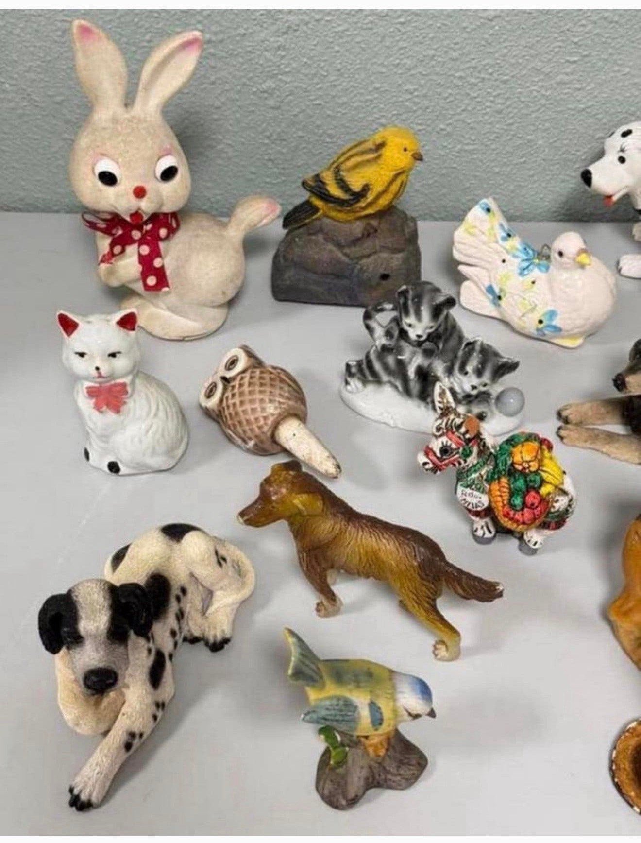 Gezellige verzameling van 14 dierenbeeldjes stijlen en maten, Verzamelen, Ophalen of Verzenden, Zo goed als nieuw, Dier