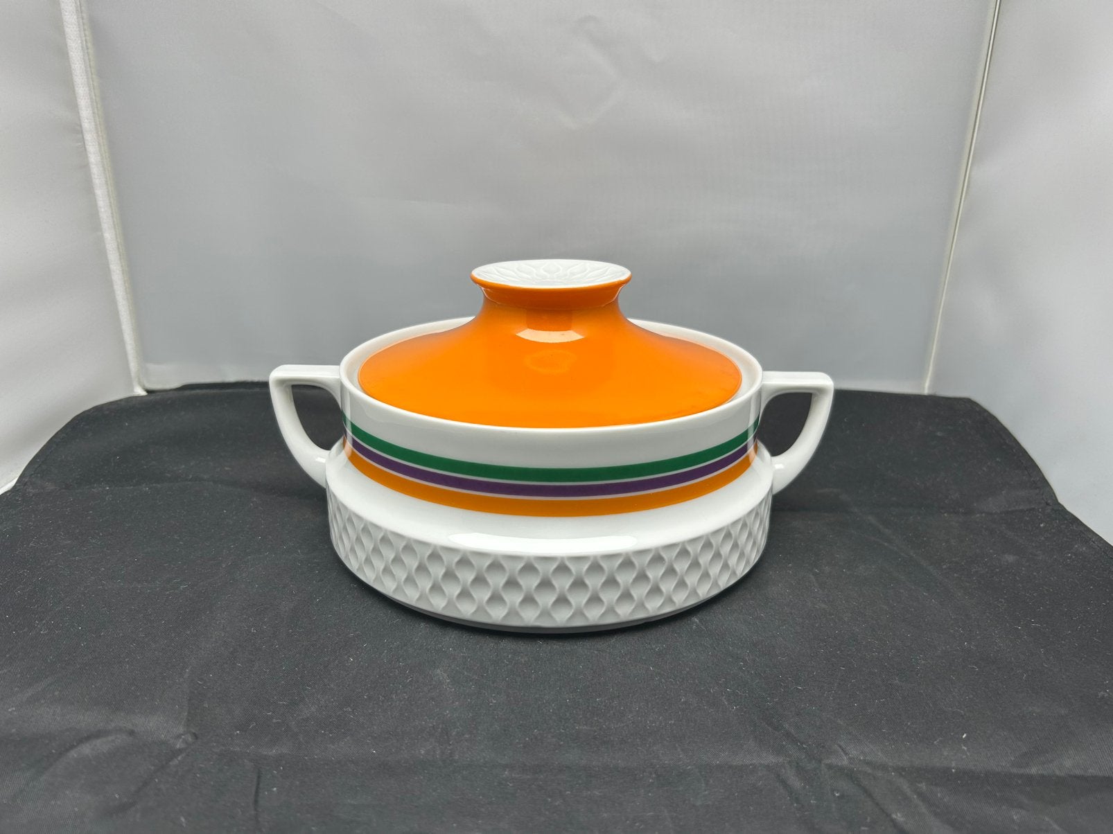 Vintage Schirnding Bavaria dekschaal retro oranje wit, Huis en Inrichting, Ophalen, Vintage, Porselein, Schaal of Schalen