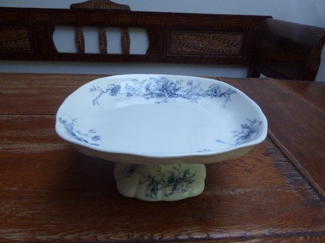 Mooie schaal op voet, Royal Doulton Burslem,Rutland, Antiek en Kunst, Ophalen of Verzenden