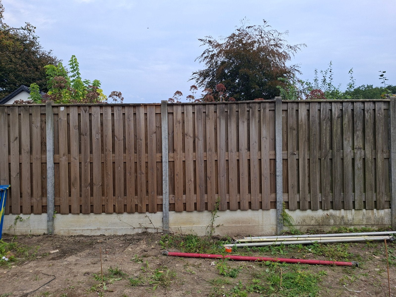 9 houten schuttingpanelen met betonpalen, Ophalen, 6 meter of meer, Hout, 1 tot 2 meter
