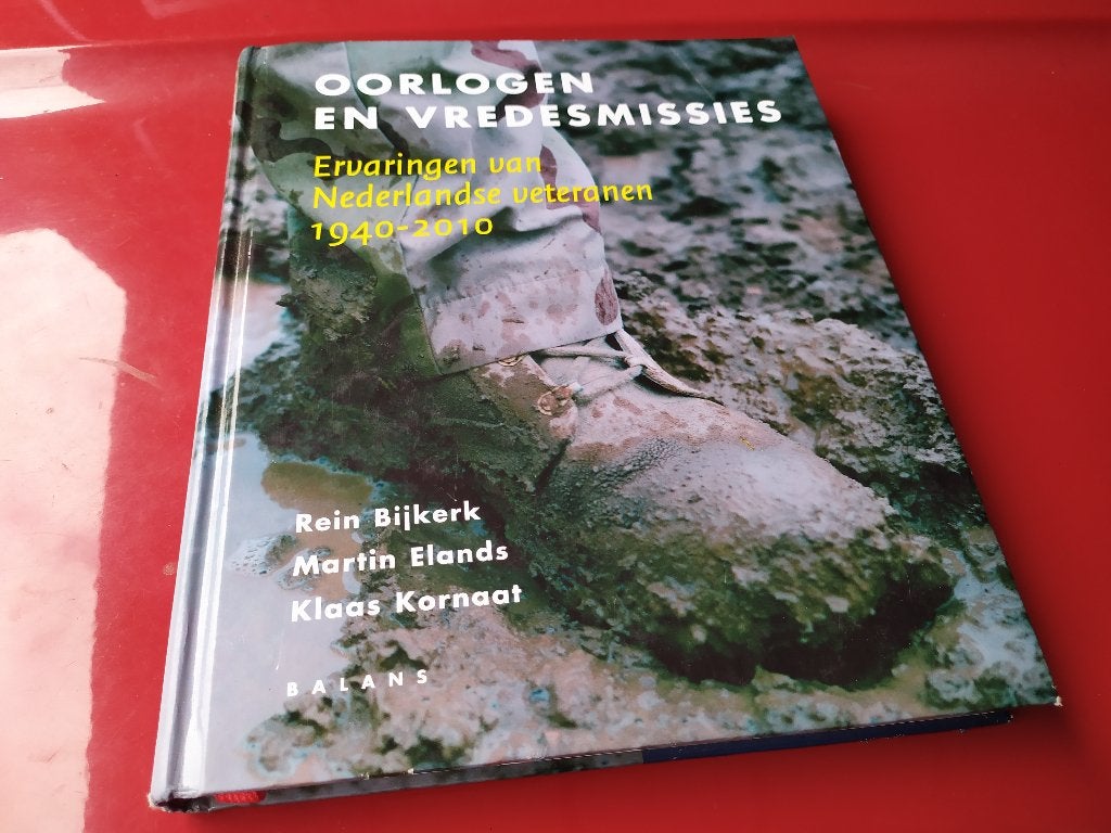 Oorlogen en vredesmissies - Ervaringen van Nederlandse..., Ophalen of Verzenden, 1945 tot heden, Gelezen, Algemeen