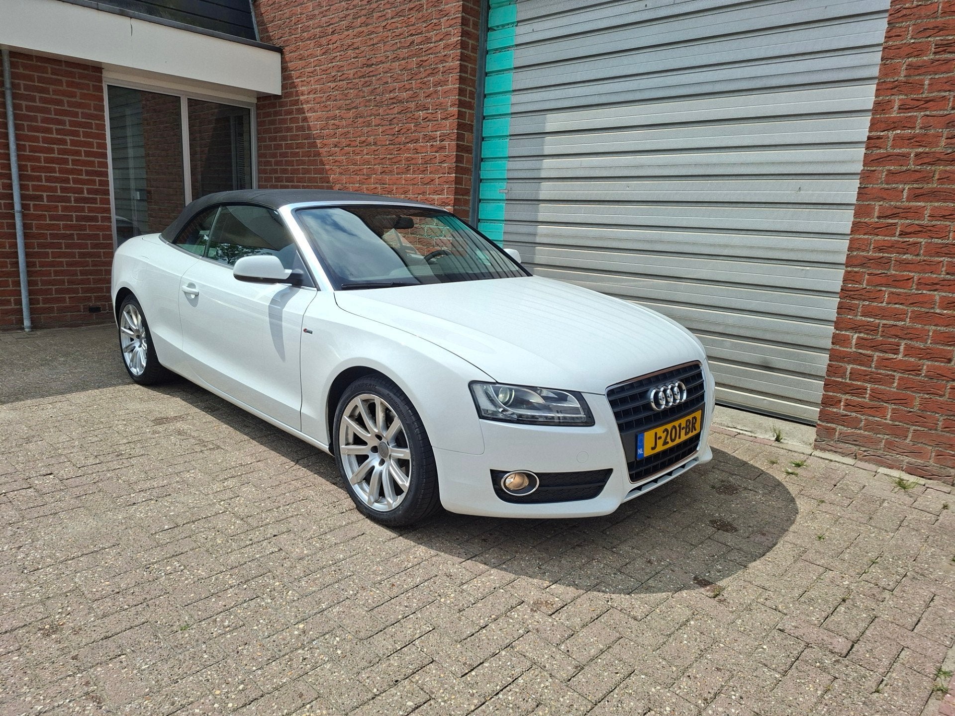 Audi A5 Cabriolet 1.8 TFSI Clima navi, Auto's, Audi, Voorwielaandrijving, Euro 5, Gebruikt, Zwart