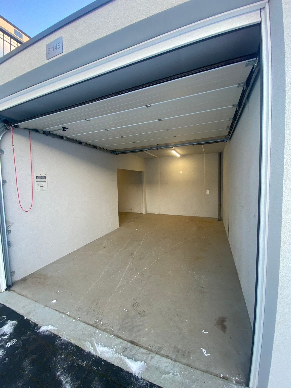 Bedrijfshal/ opslagruimte/ garagebox, Huizen en Kamers, Garages en Parkeerplaatsen