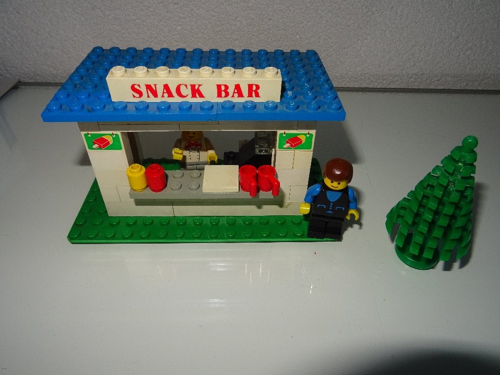 LEGO - SNACKBAR 675, Kinderen en Baby's, Speelgoed | Duplo en Lego, Ophalen, Zo goed als nieuw