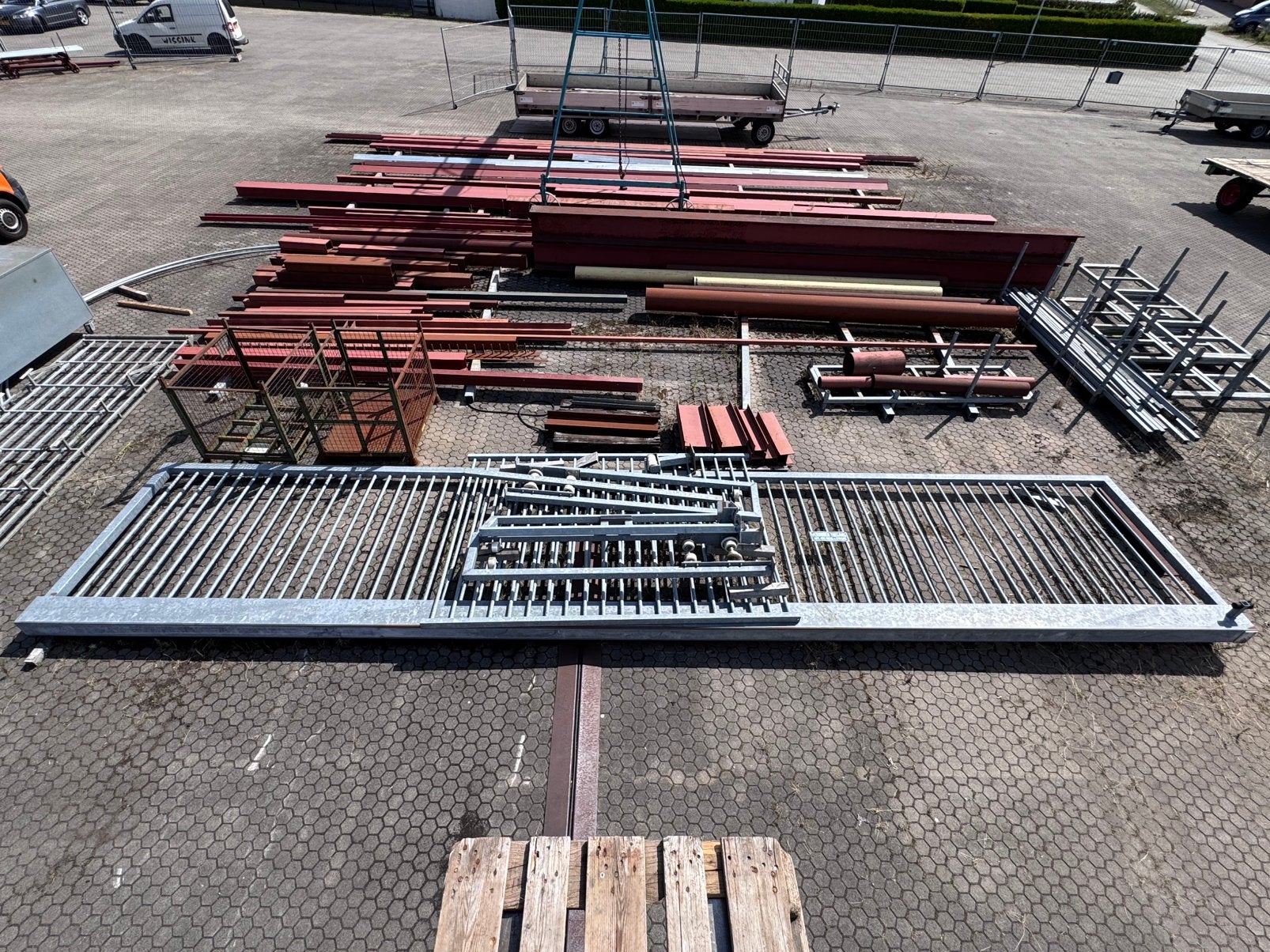 Industrieel Gegalvaniseerd Hekwerk | Onderhoudsvrij & Sterk, Tuin en Terras, Ophalen, Met poort, Nieuw, Spijlenhekwerk