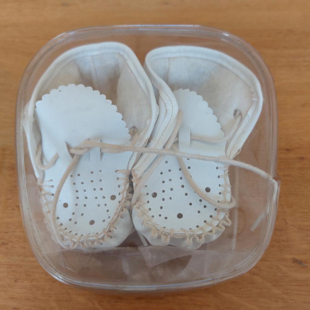 Vintage witte baby schoentjes, Antiek en Kunst, Ophalen of Verzenden