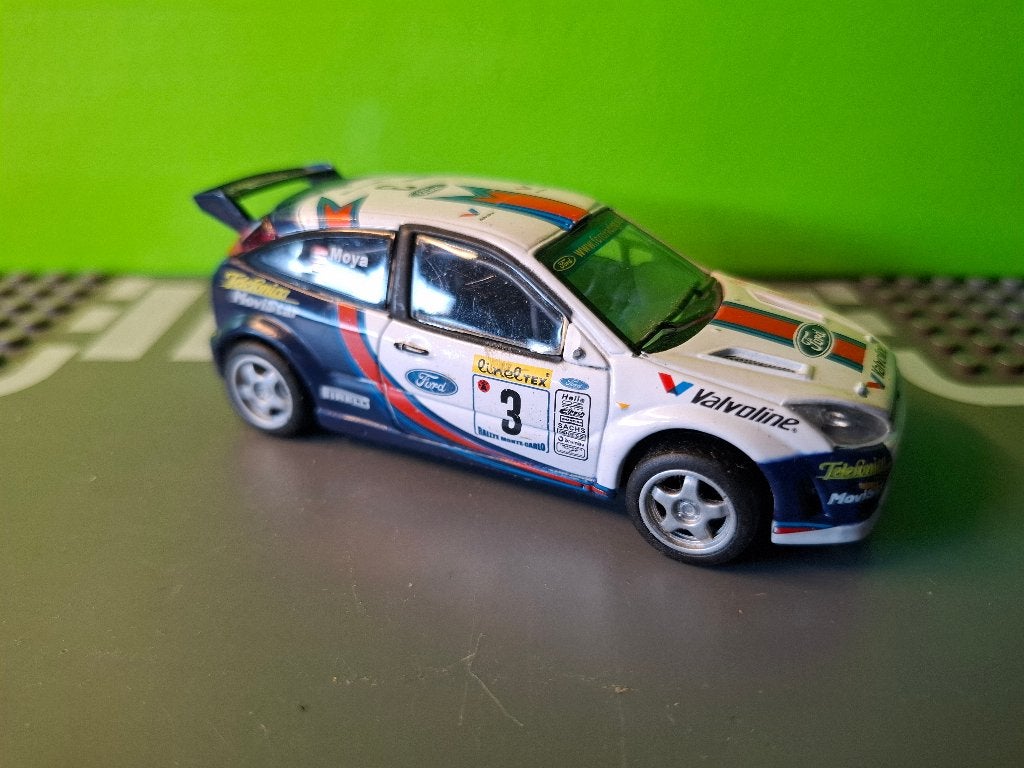 Cararama - Ford Focus WRC Sainz Moya [wit] 1/43, Ophalen of Verzenden, Gebruikt, Auto, Overige merken
