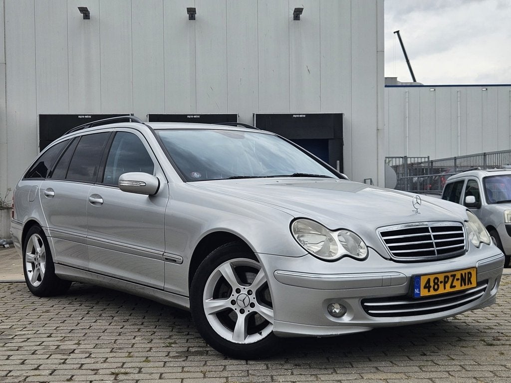 Mercedes-Benz C-klasse Combi 220 CDI Avantgarde Dealer ondh, Auto's, Dealer onderhouden, Gebruikt, Zwart, 4 cilinders