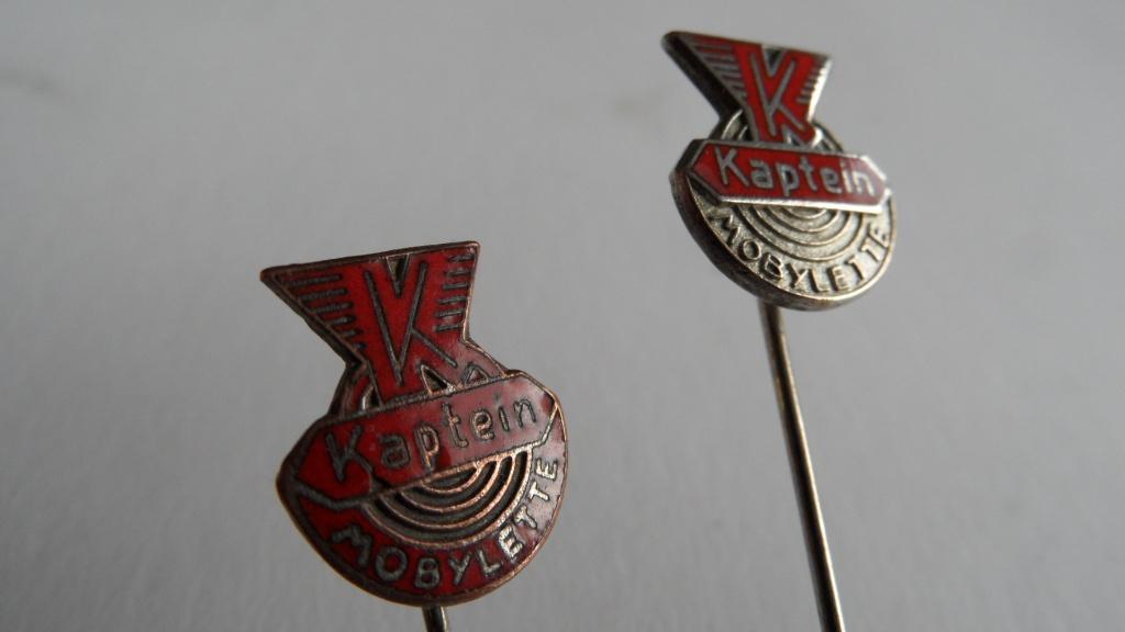 Kaptein Mobylette oldtimerbromfiets spelden 2 x, Verzenden, Gebruikt, Merk, Speldje of Pin