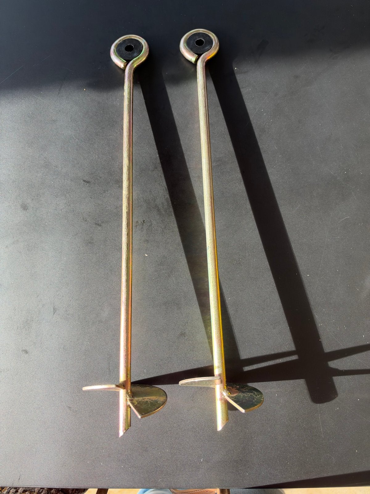 2 Nieuwe metalen grondankers voor speeltoestel/schommel, Ophalen of Verzenden, Nieuw, Schommel