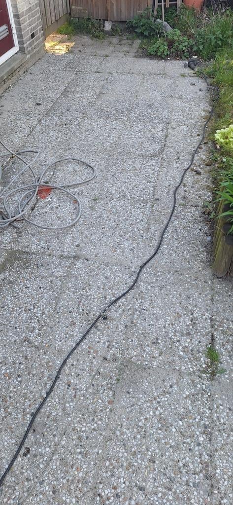 Grindtegels ongeveer 150 stuks 60x40 cm gratis op te halen, Ophalen, Gebruikt, 10 m² of meer, Beton