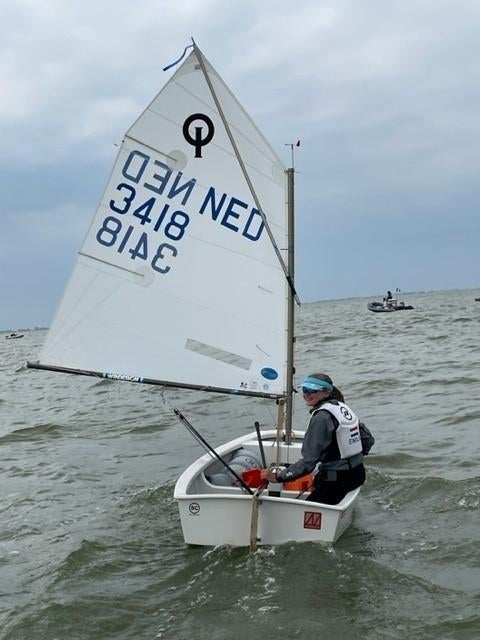 Optimist WINNER - NED 3418 - met gesloten Optimistenkar!, Watersport en Boten, Zeilen en Zeiltoebehoren, Zo goed als nieuw, Ophalen