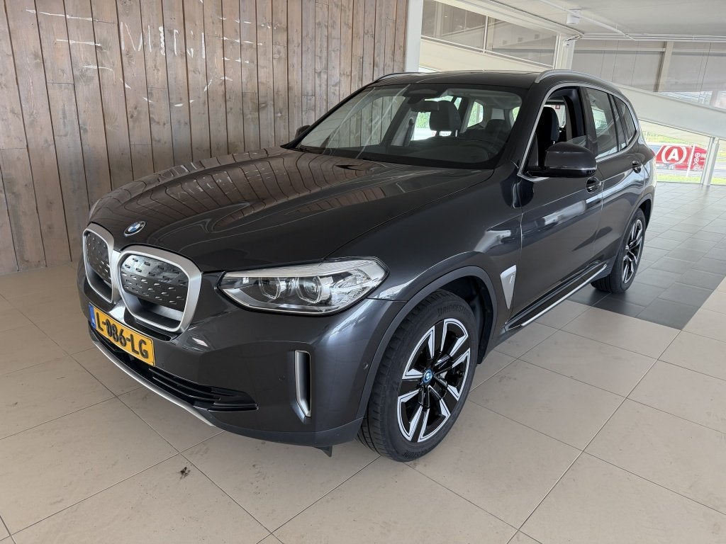 BMW iX3 Executive 80 KwH SOH 99,4% (bj 2021, automaat), Gebruikt, 750 kg, 420 min, IX3