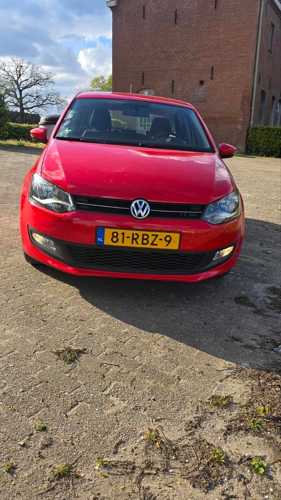 Volkswagen Polo 1.2 TSI 77KW DSG 2011 Rood, Auto's, Volkswagen, 40 €/maand, 4 cilinders, Origineel Nederlands, 19 km/l