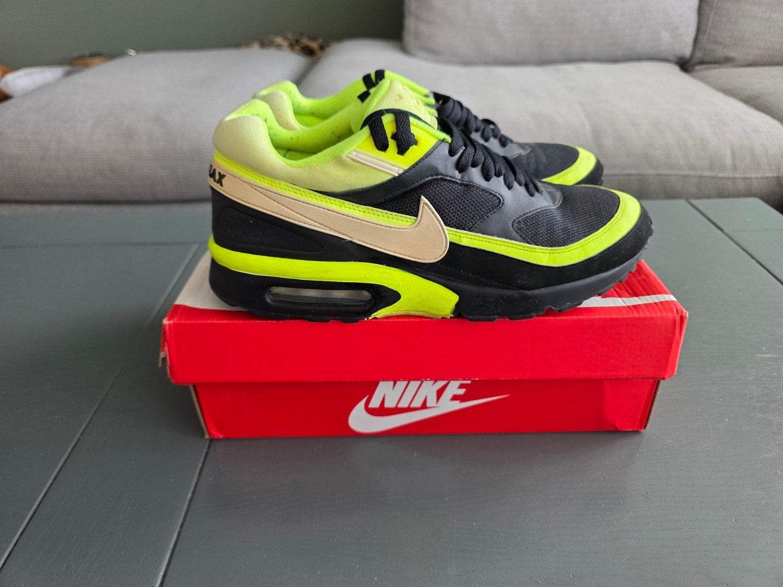 Nike air max classic bw volt maat 44.5, Ophalen of Verzenden, Zo goed als nieuw, Hardloopschoenen, Nike