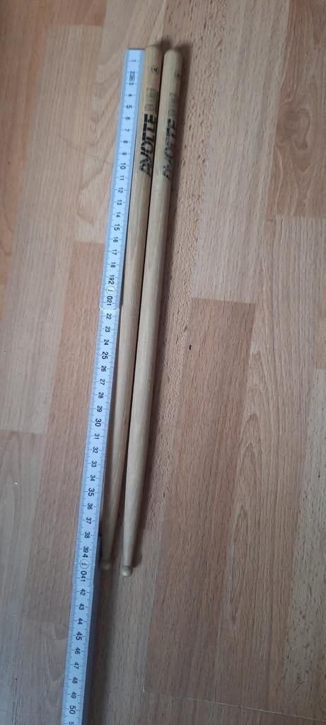 Voile New Yorker Hickory Drumsticks, Muziek en Instrumenten, Drumstellen en Slagwerk, Ophalen of Verzenden, Gebruikt, Overige merken