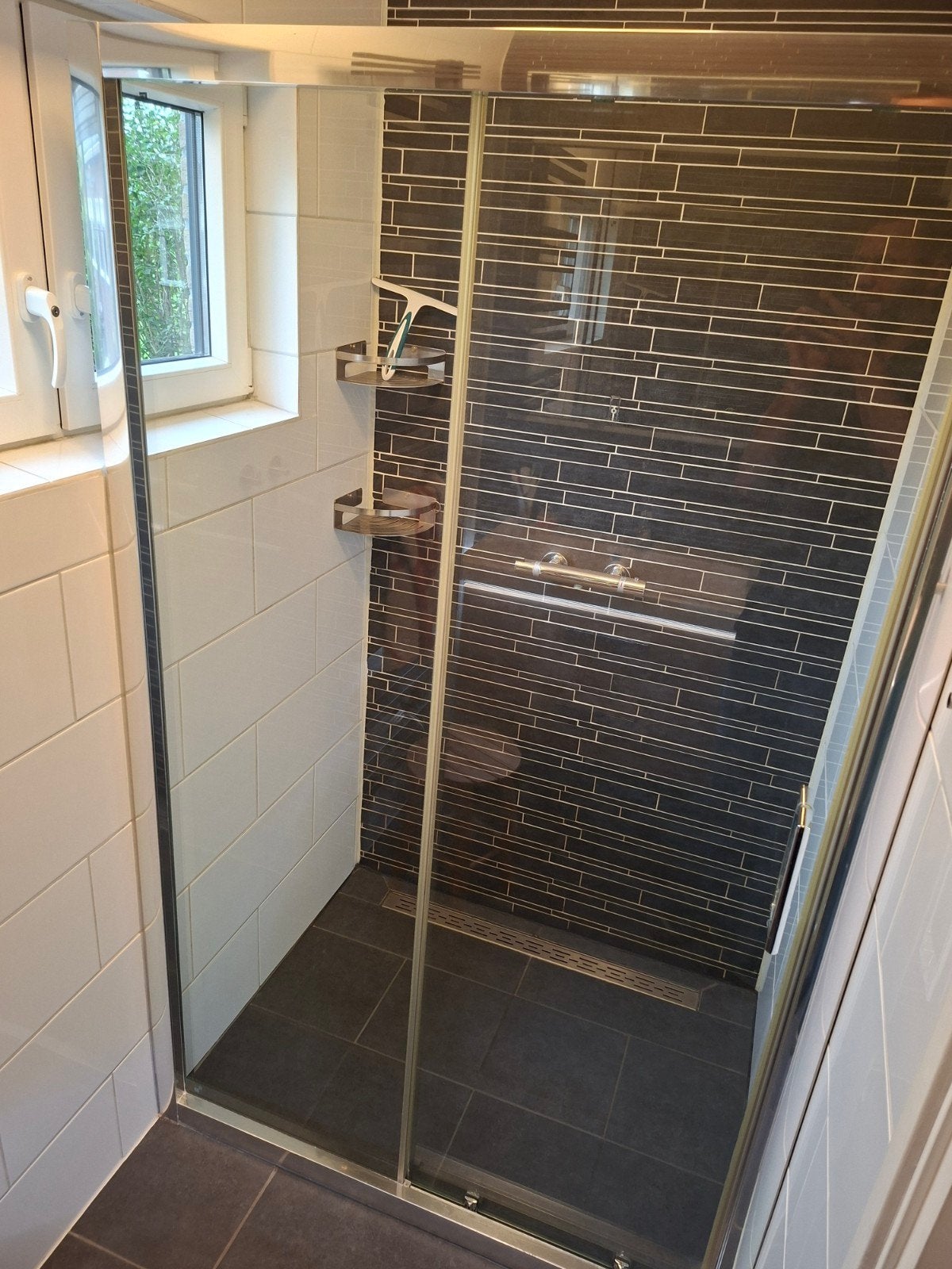 Douche scherm, wand, Ophalen, Gebruikt, 150 tot 200 cm, 25 tot 50 cm