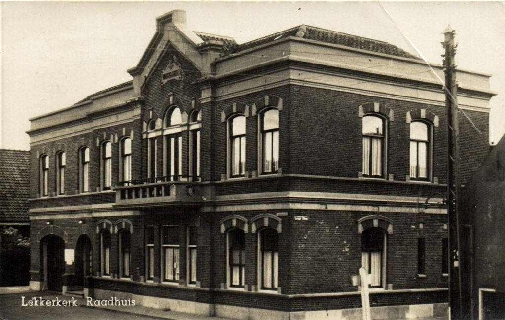 Lekkerkerk - Raadhuis - B-keus - 1944 gelopen, Ophalen of Verzenden, 1940 tot 1960, Gelopen, Zuid-Holland