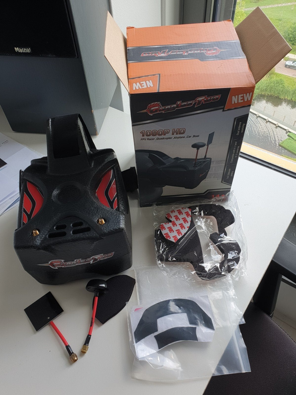 Eachine GogglesTwo FPV Goggles 1080P HD, Quadcopter of Multicopter, Zo goed als nieuw, Met camera, Overige typen