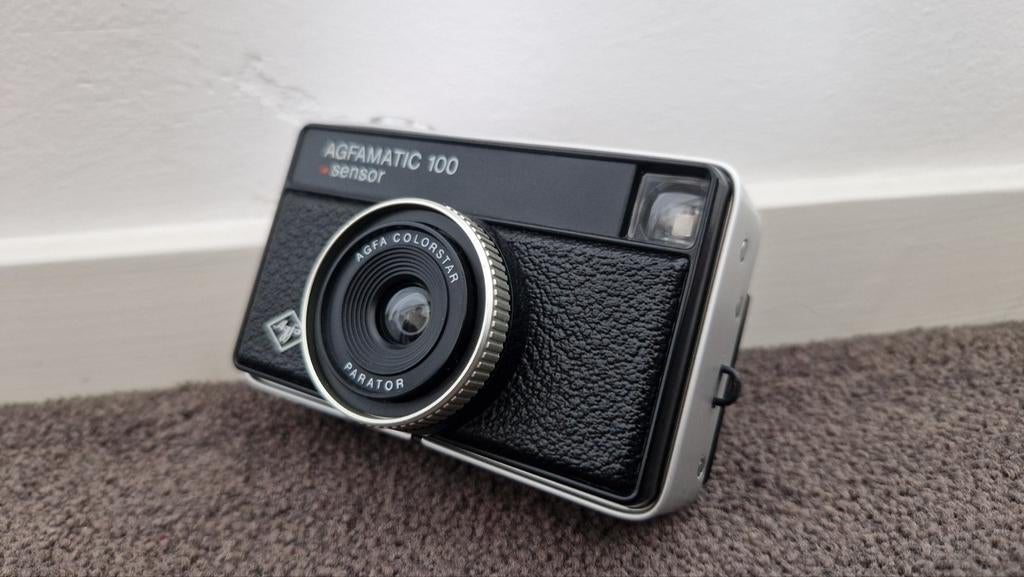 Analoge camera - AGFAMATIC 100, Ophalen of Verzenden, Compact, Overige Merken