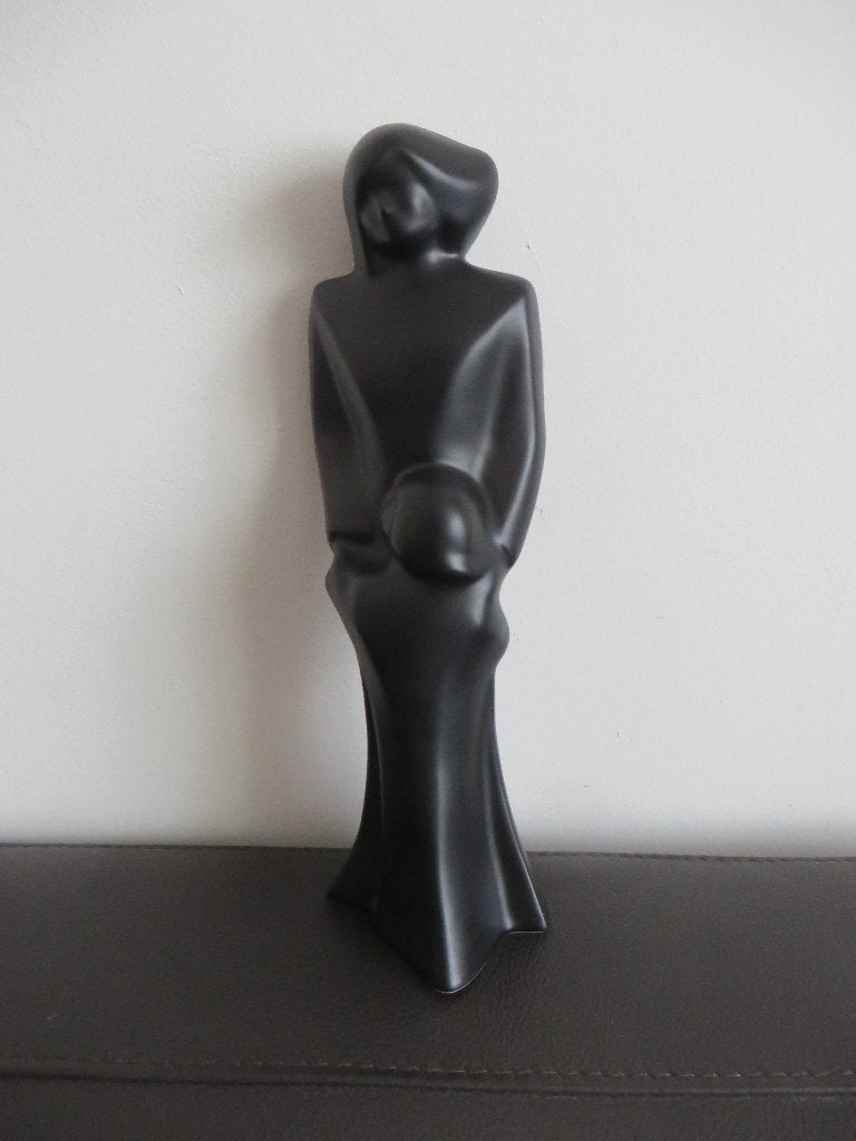 Flora Hardenberg zwart aardewerk beeld moeder en kind, Antiek en Kunst, Kunst | Beelden en Houtsnijwerken, Groep mensen, Ophalen of Verzenden