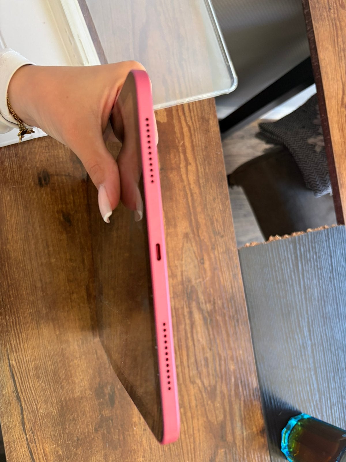 Foto 7 van Apple ipad roze 10the generation 64GB