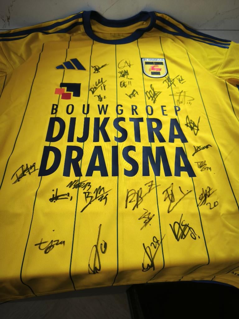 Sc Cambuur 2025/2026 shirt met handtekeningen, Maat 52/54 (L), Overige kleuren, Nieuw, Ophalen of Verzenden