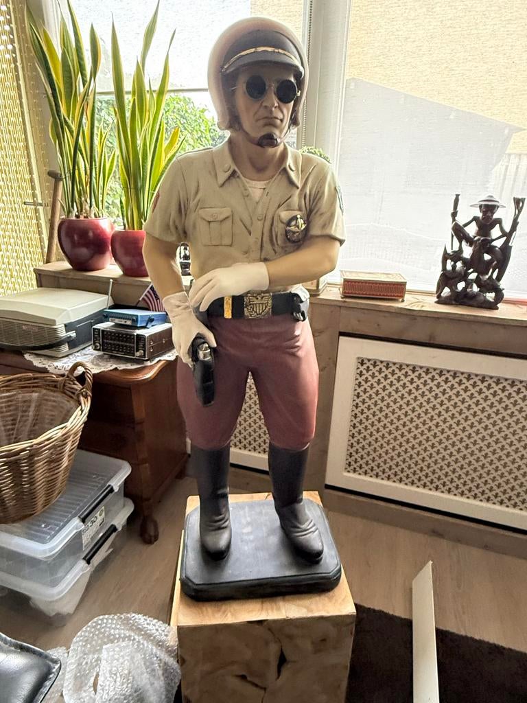 Amerikaanse agent 1.06mtr. Zéér mooi! Bieden v.a. € 125,00, Ophalen, Zo goed als nieuw, Mens