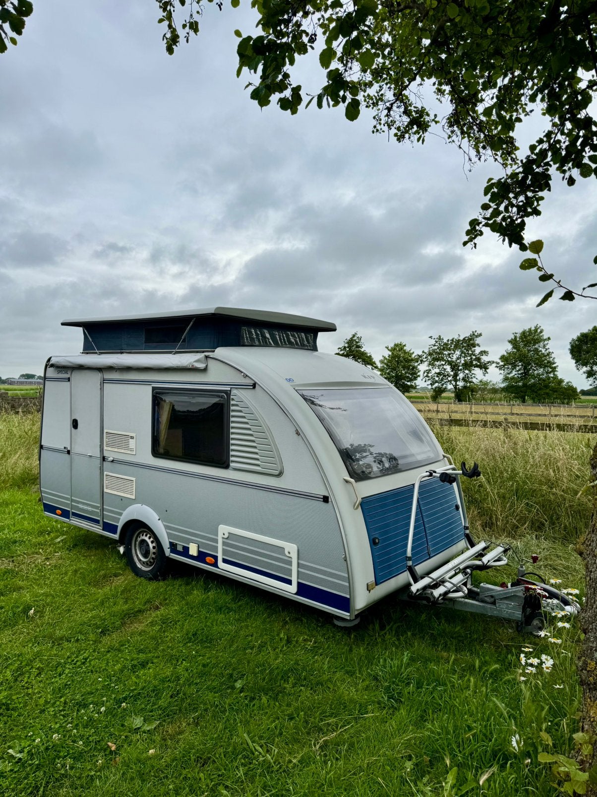 Kip Kompakt special, Caravans en Kamperen, Standaardzit, Kip, Particulier, Schokbreker