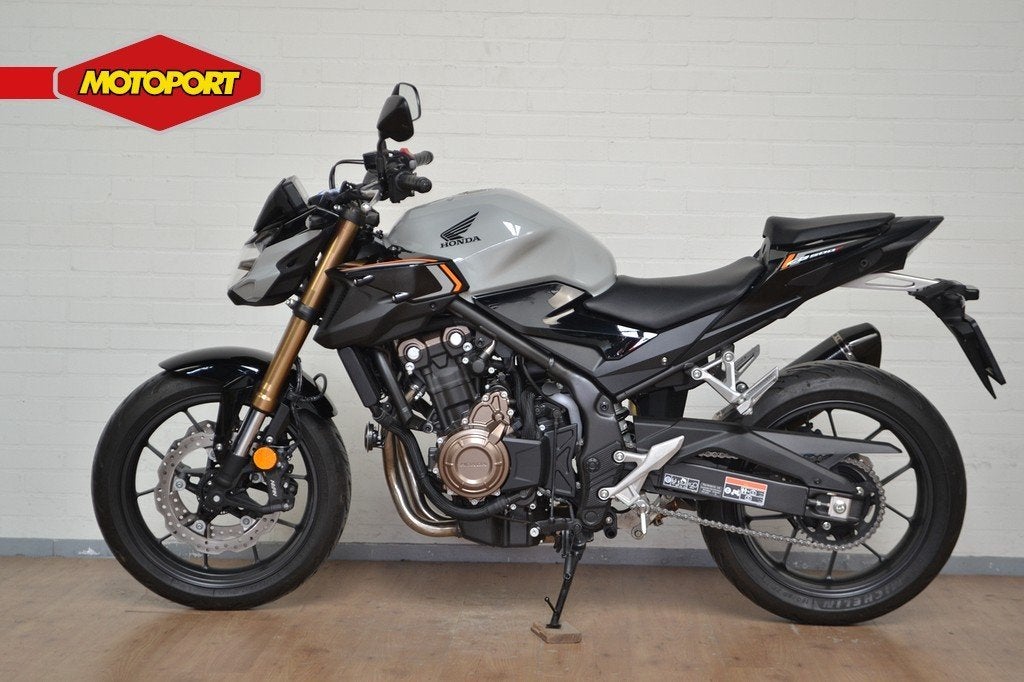 Honda CB 500 F ABS (bj 2025), Dorneveld 180-184
B-1731  Zellik, BE, Honda Motor Europe, Bedrijf, 12 t/m 35 kW