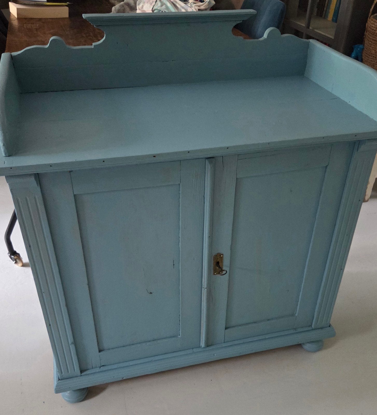 Oude houten Brocante kast, dressoir of commode, Ophalen