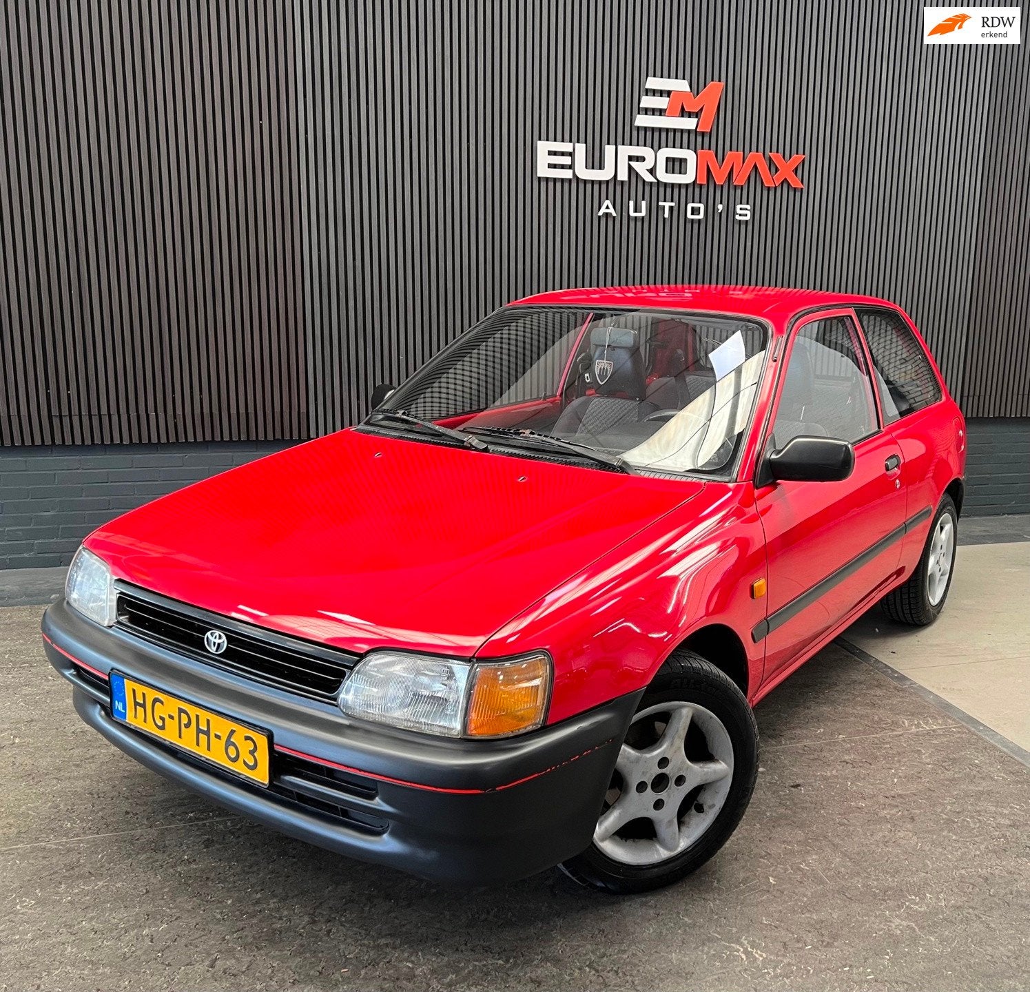 Toyota Starlet 1.3i - Automaat – Dist Vervangen - Nette li, Stof, Gebruikt, Zwart, 4 cilinders