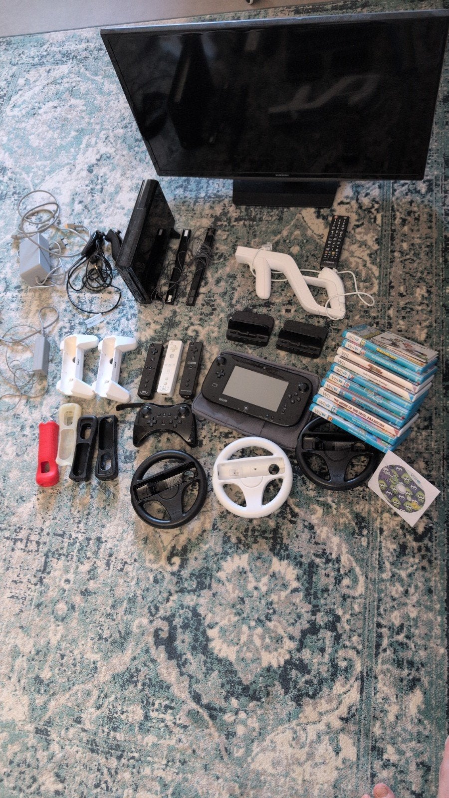 Wii U 32GB met 11 spellen en veel accessoires, Ophalen of Verzenden, Gebruikt, Met 3 controllers of meer