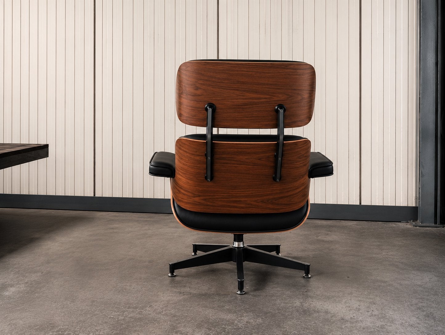 Eames Lounge Chair - NIEUW - Zwart - Leer - UITVERKOOP!, MeubelCasa, Livingproba@outlook.com, Nieuw, 75 tot 100 cm